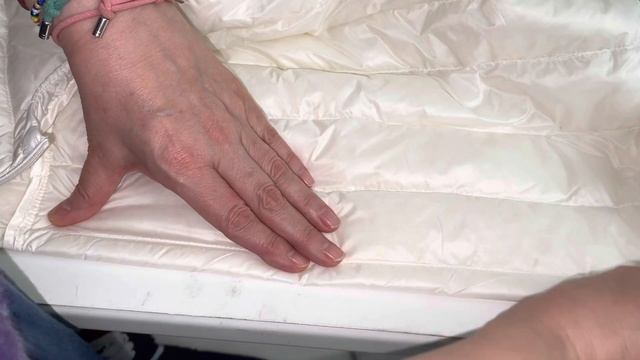 ЗАШИТЬ ДЫРКУ НА ПУХОВИКЕ ЖИЛЕТЕ uniglo смотреть онлайн