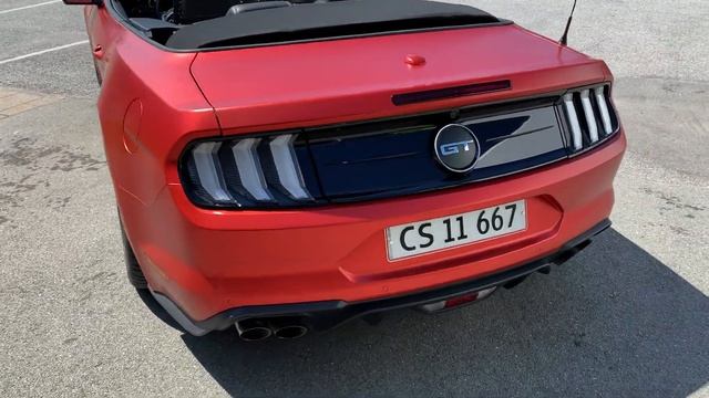 Ford Mustang bilpakning (carwrap) Matt Anodized Red смотреть онлайн