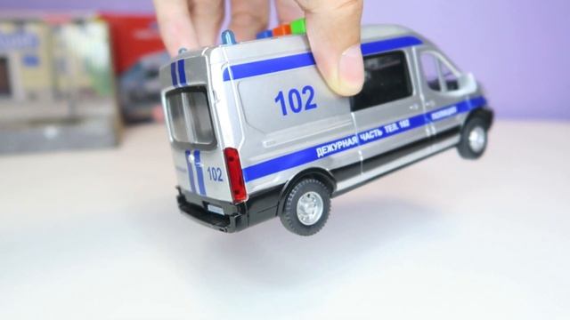 Музыкальная машина полиции "FORD TRANSIT" 16 см., от ТМ "Технопарк" | Пластиковая машинка полиции смотреть онлайн