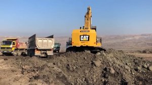 Caterpillar 6015B Excavator Loading Trucks Non Stop For 3 Hours - Mega Machines Movie