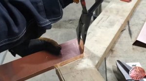 Как правильно соединить отливы под углом 135 градусов.