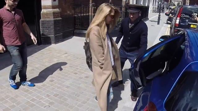 Cara Delevingne !Im just Cara! смотреть онлайн