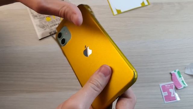 НАКЛЕИЛ ЗОЛОТУЮ ПЛЕНКУ НА СВОЙ IPHONE 11 смотреть онлайн