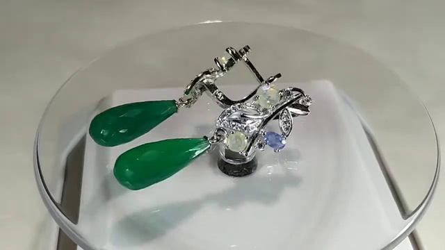 Серьги с натуральным зеленым халцедоном, танзанитом и эфиопским опалом Серебро 925 смотреть онлайн
