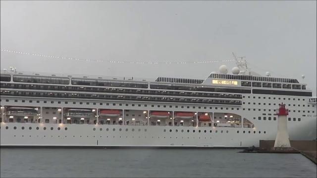 MSC Crociere - MSC Opera partenza dal Terminal Crociere di Cagliari смотреть онлайн