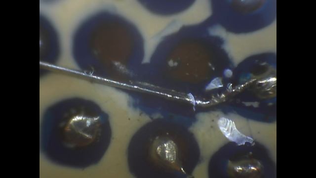 Восстановление BGA пятака в середине чипа. Видео из архива. смотреть онлайн