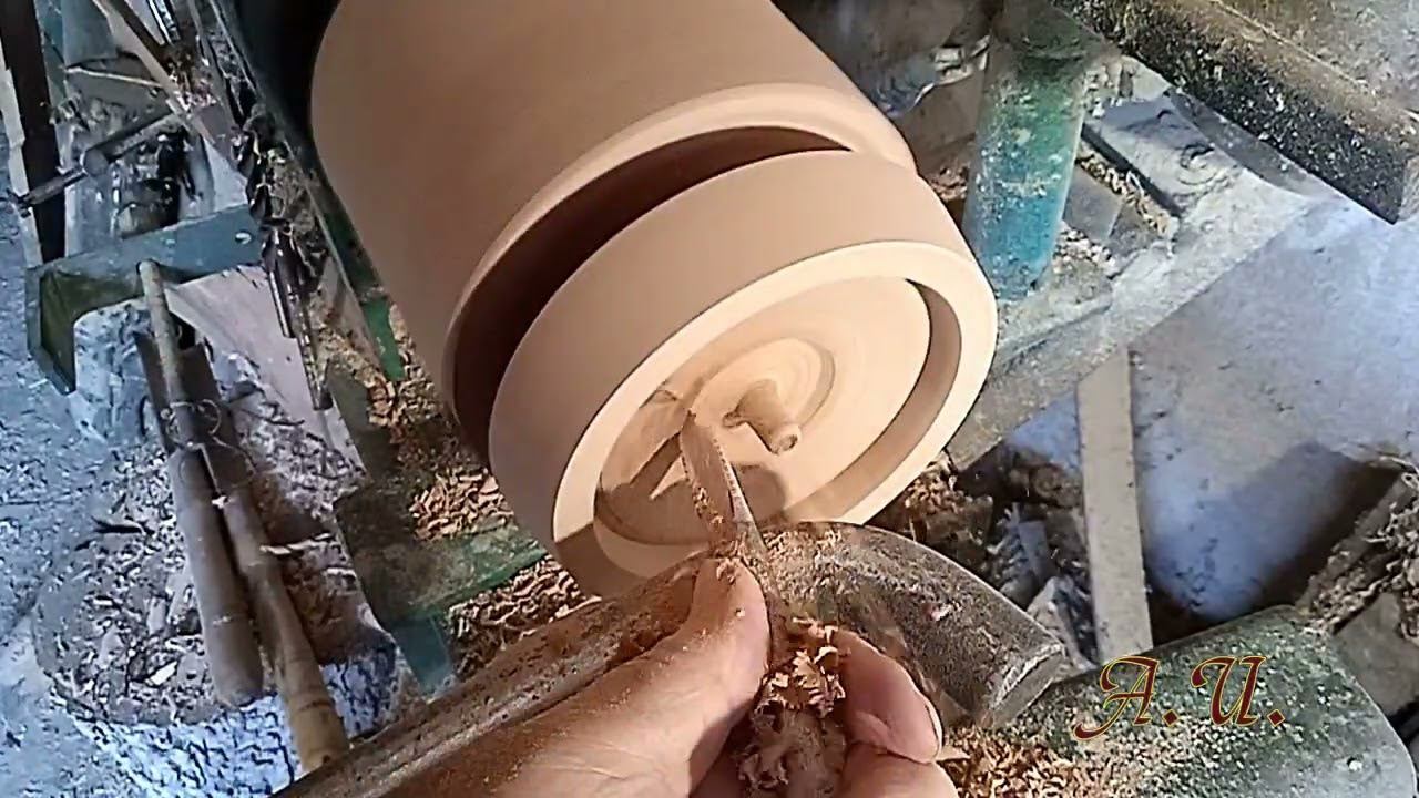 Сахарница из груши на токарном станке по дереву. смотреть онлайн