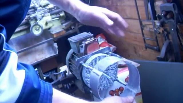 МУКОМОЛКА САМОДЕЛЬНАЯ МЕЛЬНИЦА смотреть онлайн