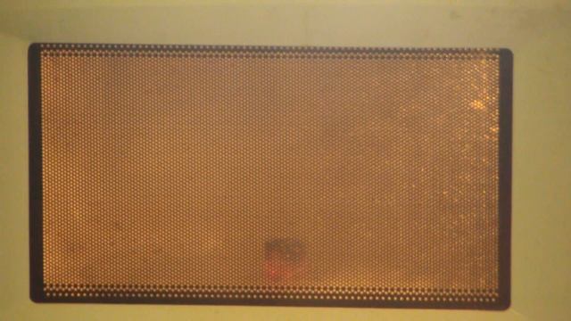 Кокосовый уголь в микроволновке S03E5 смотреть онлайн