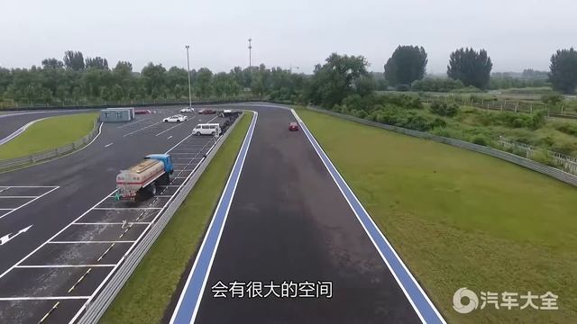 决战紫禁城 国际评车团评长安逸动 смотреть онлайн
