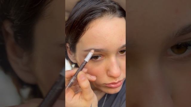 Незаметный для учителей макияж в школу. Натуральный макияж смотреть онлайн