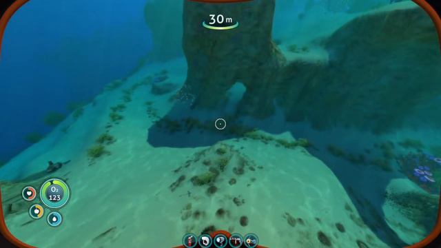 This game gives me the heeby jeebys | Subnautica pt. 1 смотреть онлайн