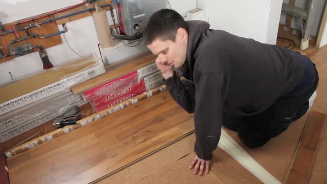 Laminate Flooring Installation (Ep.67) смотреть онлайн