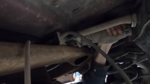 Ruining a Perfectly Fine Chevy Suburban For Something BETTER!!! C-10 project смотреть онлайн