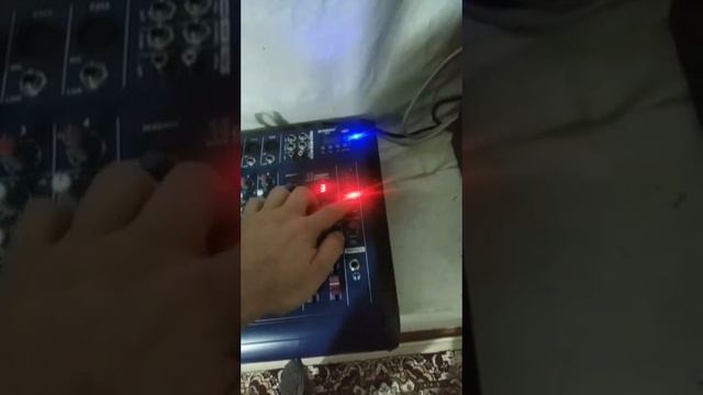 Микшерный пульт в деле. (Mickle PMX 402D-USB) смотреть онлайн
