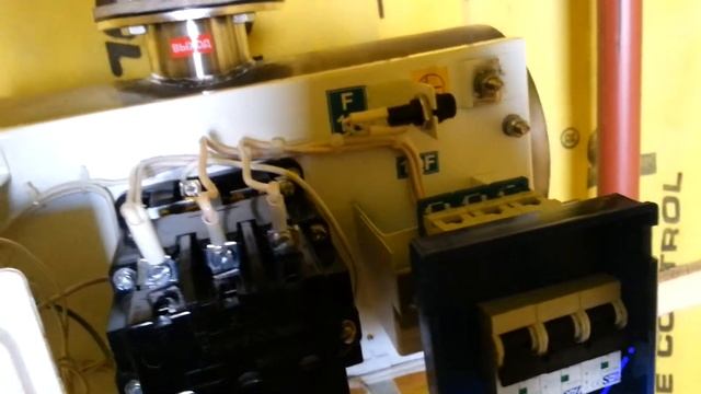 Котел электроводонагревательный отопительный ЭВО-4,8 Гродноторгмаш (часть 1) смотреть онлайн