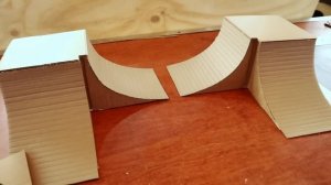 D.I.Y Cardboard Fingerboard Skate Park