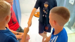 24 часа В ВАННОЙ С ДРУЗЬЯМИ. БРОС ШОУ