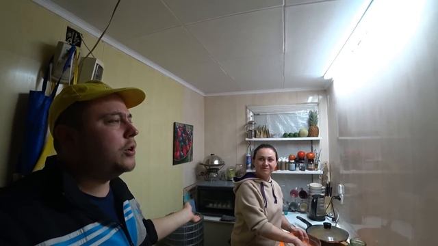 Уговорил жену на любимый суп с огурцами и перловкой рассольник. смотреть онлайн