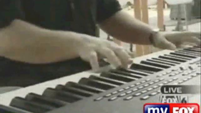 Taylor Hicks - 2005(still gray) смотреть онлайн
