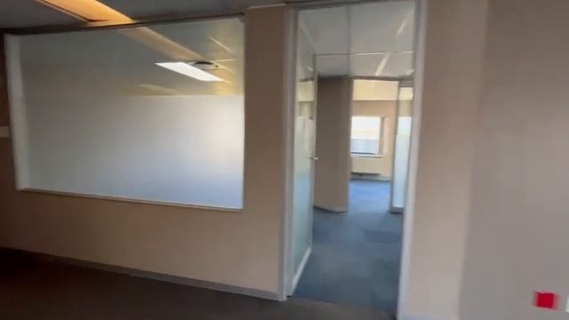 Prime office space available in the Bryanston business node смотреть онлайн