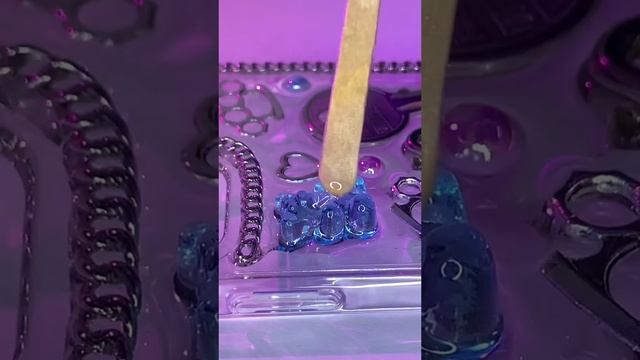Чехол из эпоксидной смолы✨?Ставь ? если нравится результат ❤️ смотреть онлайн