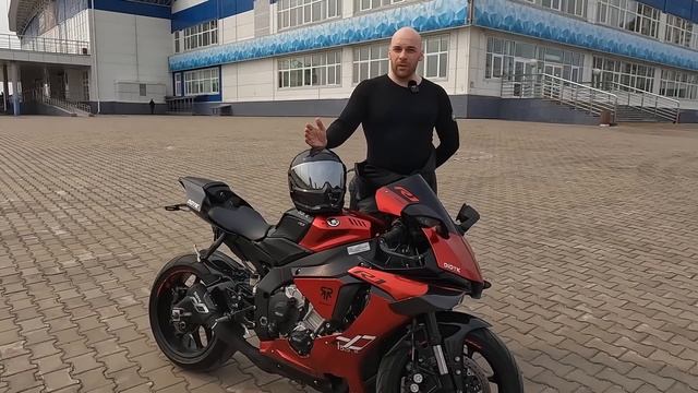 Обзор на YAMAHA R1. 4K #r1 #r15 #r15v3 #yamaha #yamahar1 #ямаха #diidyk. смотреть онлайн