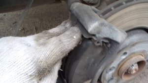 Lada Vesta | Устраняем грохот суппортов.