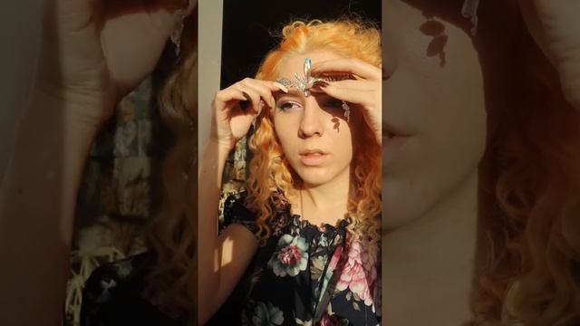 2 макияжа со стразами смотреть онлайн