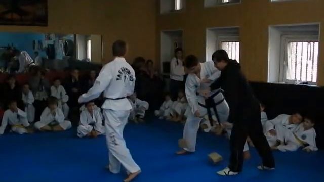 Amazing Taek-wonDo Kick ! Unbelievable! Ukrainian Taekwondo Taek-Won-Do таэквон-до Кобуксон смотреть онлайн