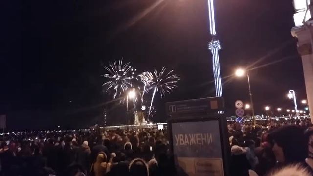 Санкт-Петербург празднует новый год. смотреть онлайн