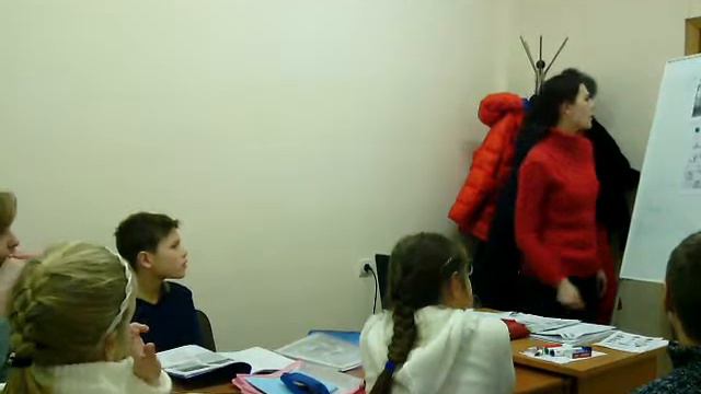 Курсы английского Perfectlang Урок Анастасии Авдиенко на тему There is/are смотреть онлайн