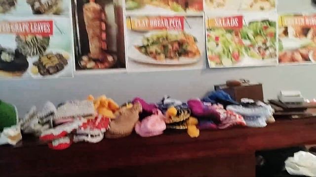 Симпатичная кофейня с вкусным кофе:)/странная забегаловка с турецкой хозяйкой:( смотреть онлайн