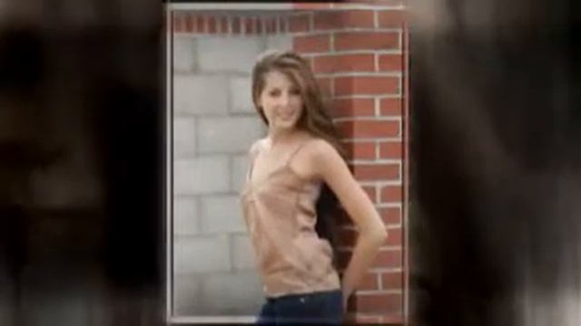 Carolyn Schultz - Model смотреть онлайн