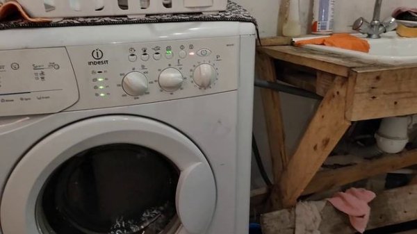 Washer Indesit WISL 85 - cool rinse in program 9!