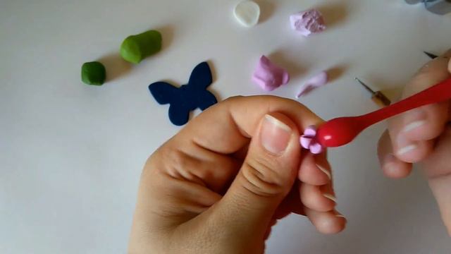 ~JustHandmade~ Polymer clay (fimo) easy flowers on a butterfly pendant смотреть онлайн