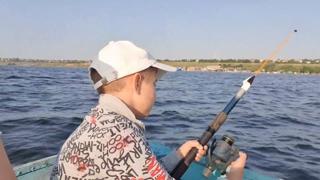 Едем на рыбалку на Тилигул ✅ Ловим Бычков и Глось смотреть онлайн