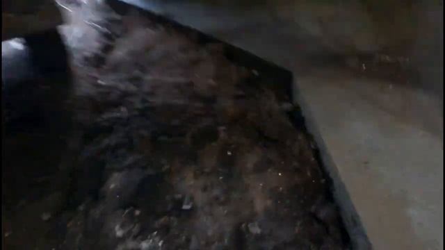 Продолжаю лить пол в гараже,взял отрезок побольше!!! смотреть онлайн