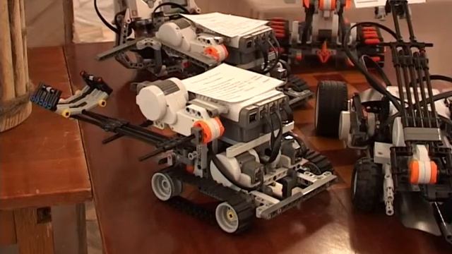 Выставка детского технического и прикладного искусства в ДТ "Юность" смотреть онлайн