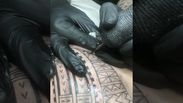Guarda ora, Samoan tattoo by Raniero Patutiki смотреть онлайн