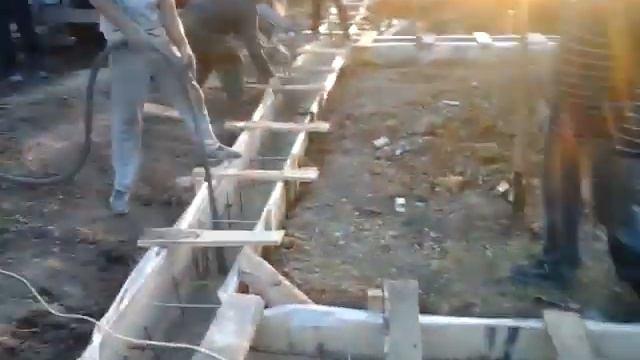 Ростверк свайного фундамента, Заливка фундамента смотреть онлайн