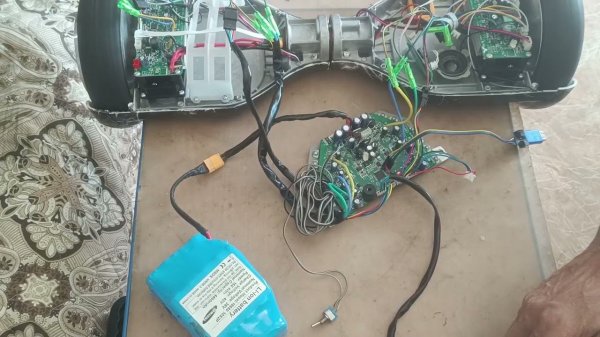 Прошивка платы гироскутера под управление курком/ручкой газа. Демо к заказу для МГт.