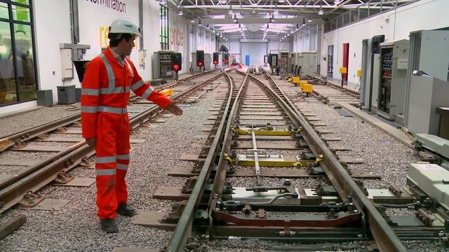 An Introduction to Switches & Crossings - Network Rail engineering education (12 of 15) смотреть онлайн