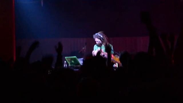 Rocky Leon - Quit Your Whining( Russia, Spb, club "MOD", 18.06.11) смотреть онлайн