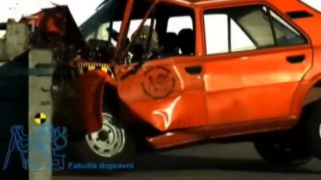 Škoda 120 crash test 50 kph (31 mph) смотреть онлайн