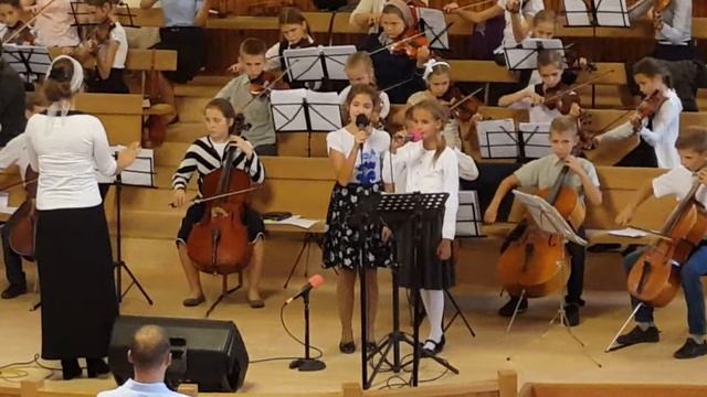 Радуются свету люди и земля смотреть онлайн