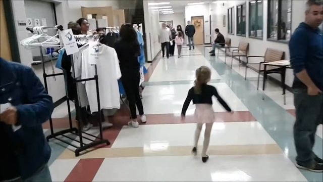 КАНАДА. Новая школа. KINDERGARTEN. Как выглядит школа внутри. смотреть онлайн