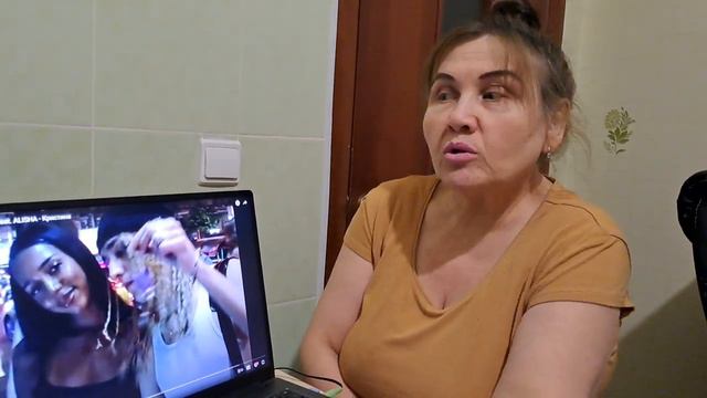 LIL KRYSTALLL Feat. ALISHA - Кристина Реакция