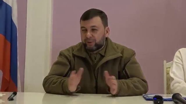 Слезы радости и объятия близких – такая награда после месяцев испытаний плена…. смотреть онлайн