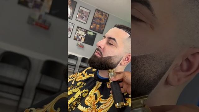 Sharpest Barber In Texas? #barber #hair #fyp #reel #beard #best смотреть онлайн